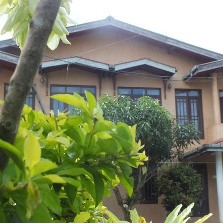 Hillsview Rest & Guest House Matale Buitenkant foto