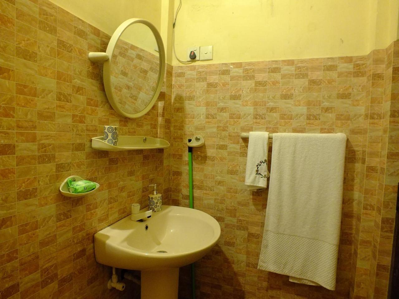 Hillsview Rest & Guest House Matale Buitenkant foto