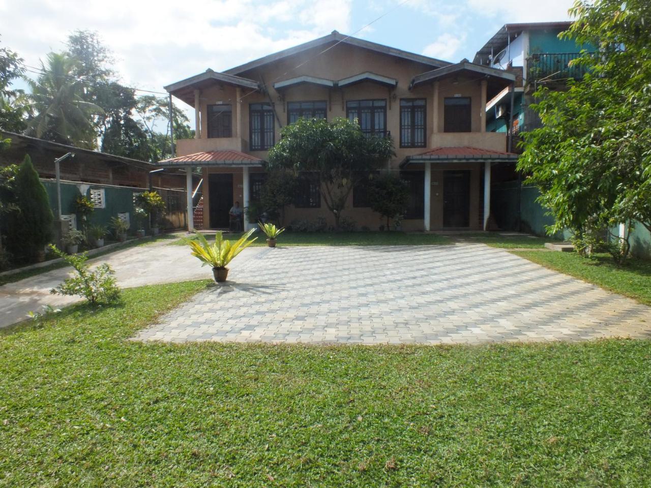 Hillsview Rest & Guest House Matale Buitenkant foto