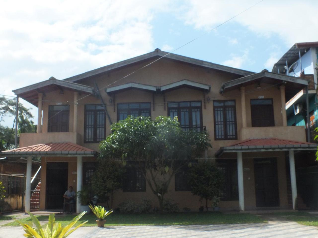 Hillsview Rest & Guest House Matale Buitenkant foto