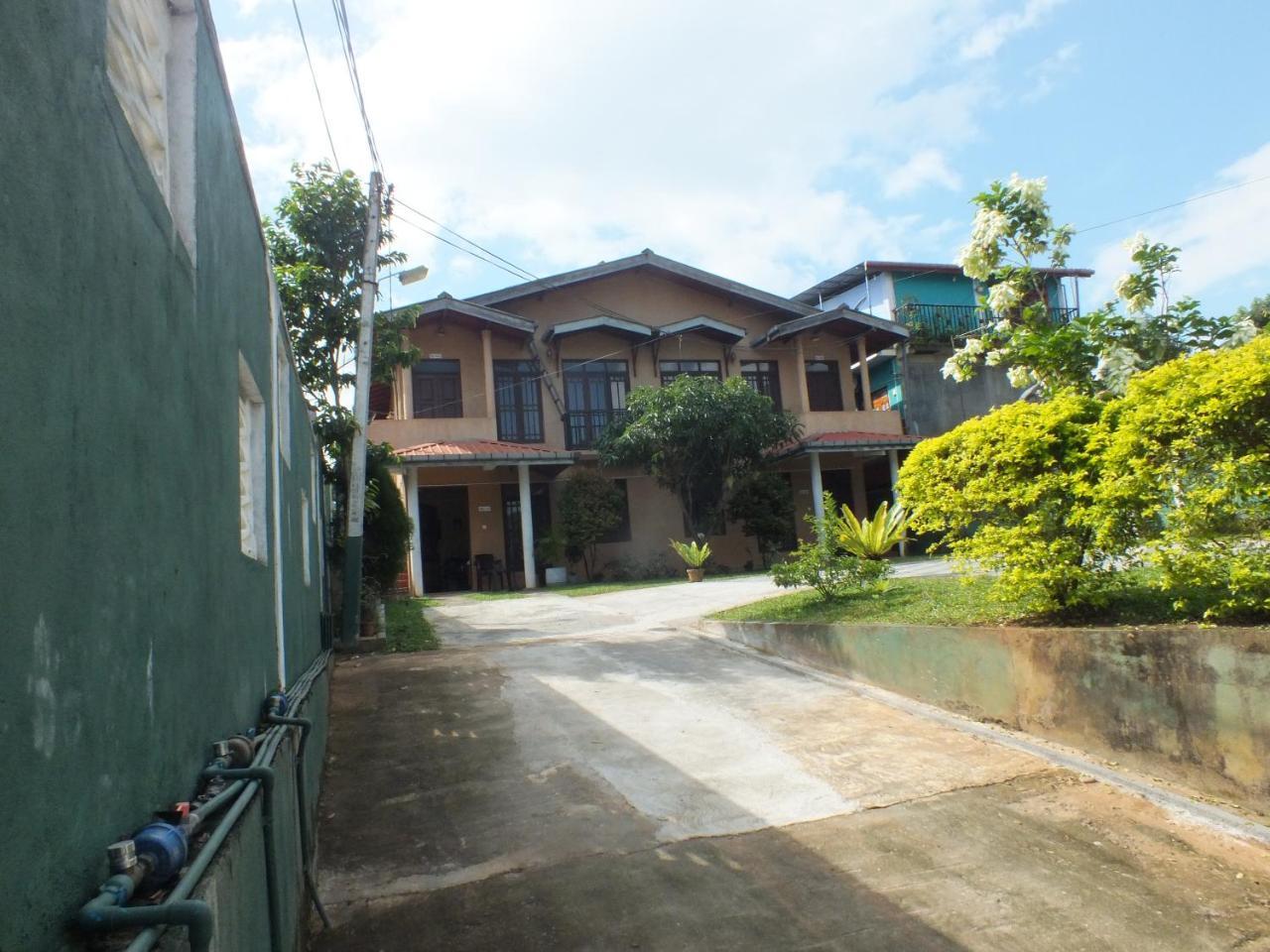 Hillsview Rest & Guest House Matale Buitenkant foto